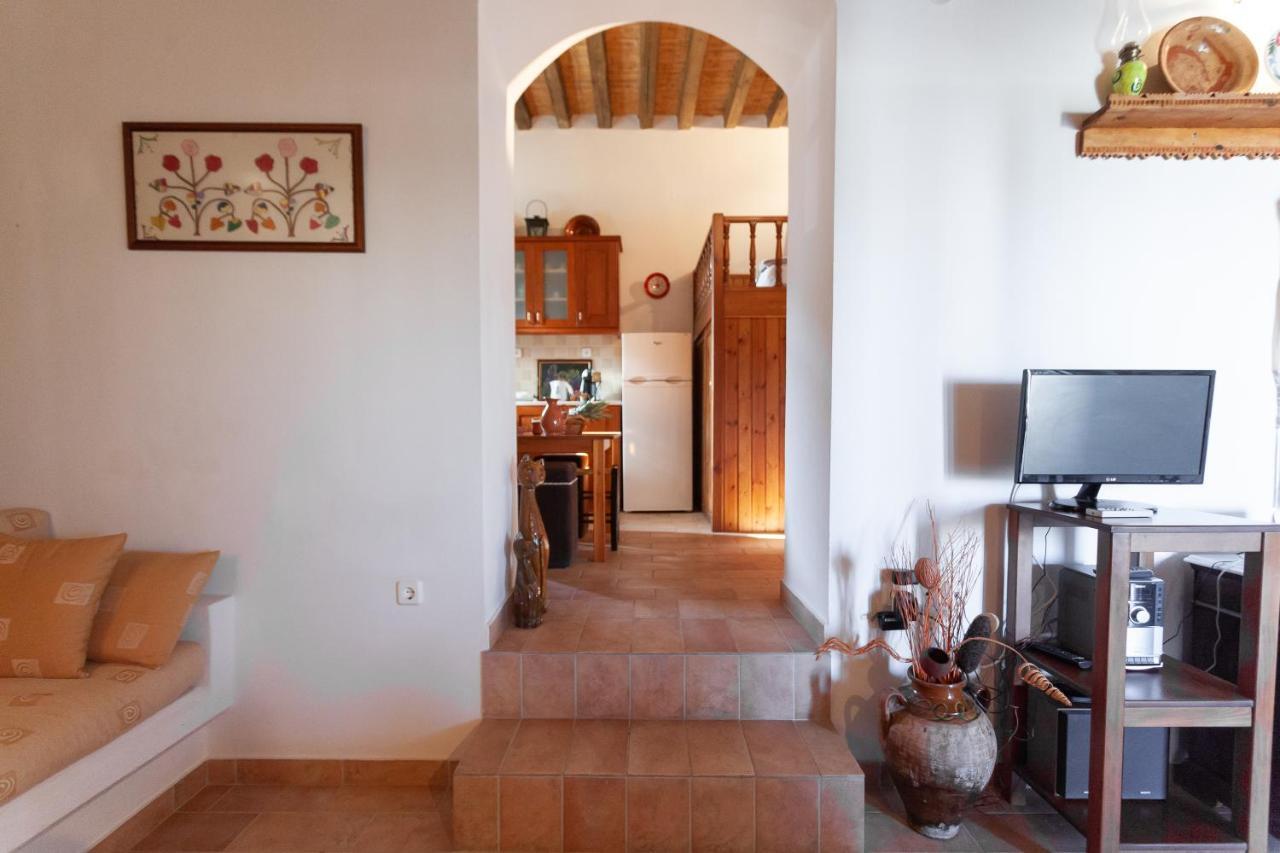 BATU vacation house Monolithos  Buitenkant foto